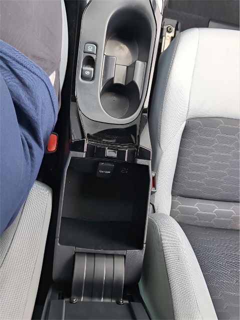 2025 Toyota Corolla SE photo 27