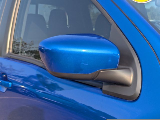 2025 Nissan Frontier SV photo 11