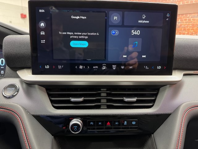 2025 Ford Explorer ST-Line photo 18