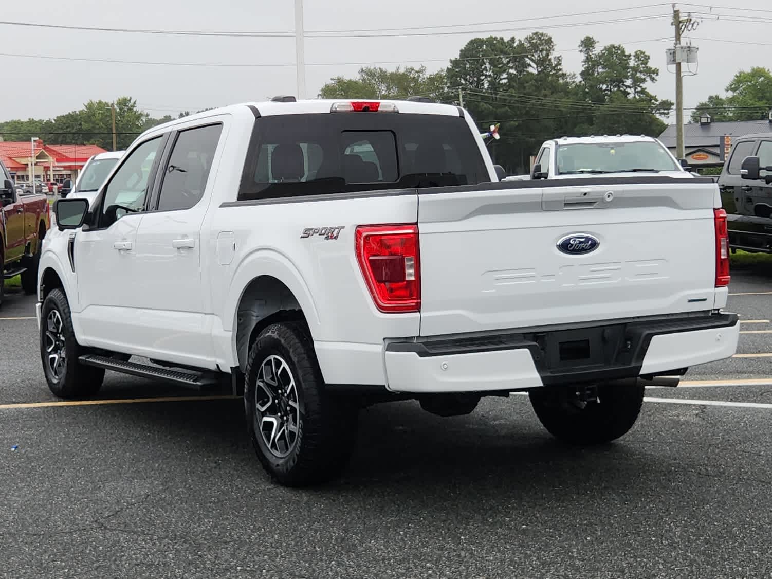 2022 Ford F-150 XLT photo 4
