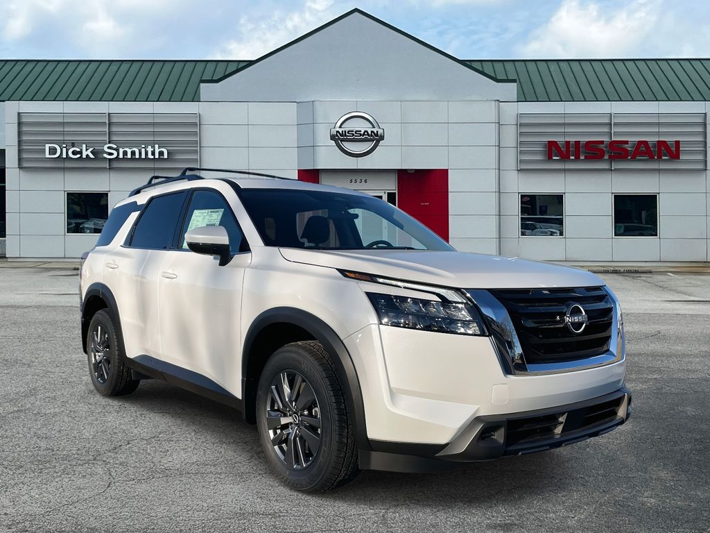 2025 Nissan Pathfinder SV's photo