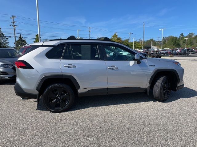 2020 Toyota RAV4 Hybrid XLE photo 7