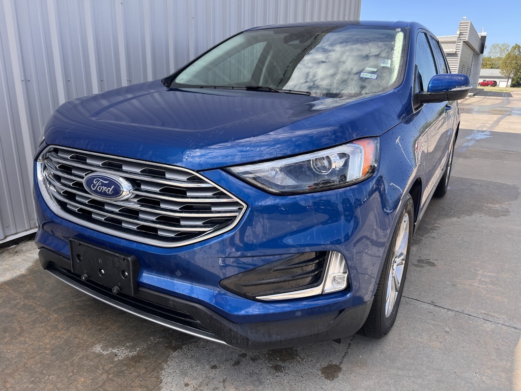 2022 Ford Edge Titanium photo 3