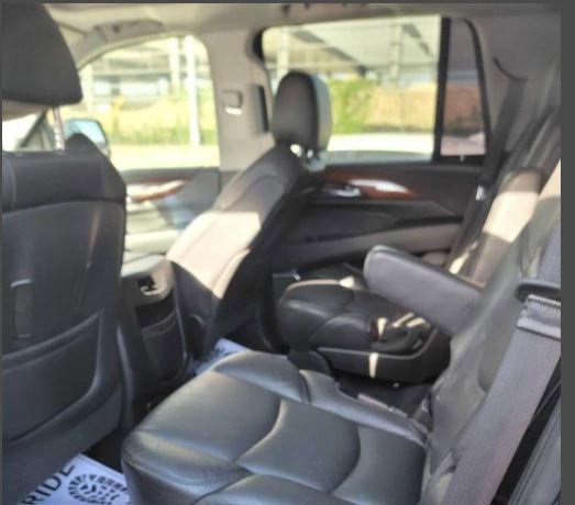 2018 Cadillac Escalade Luxury photo 4