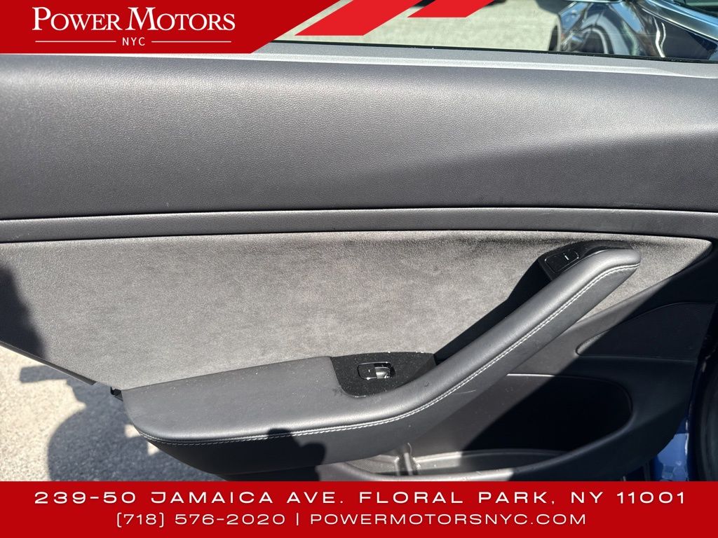 2019 Tesla Model 3 Long Range photo 18