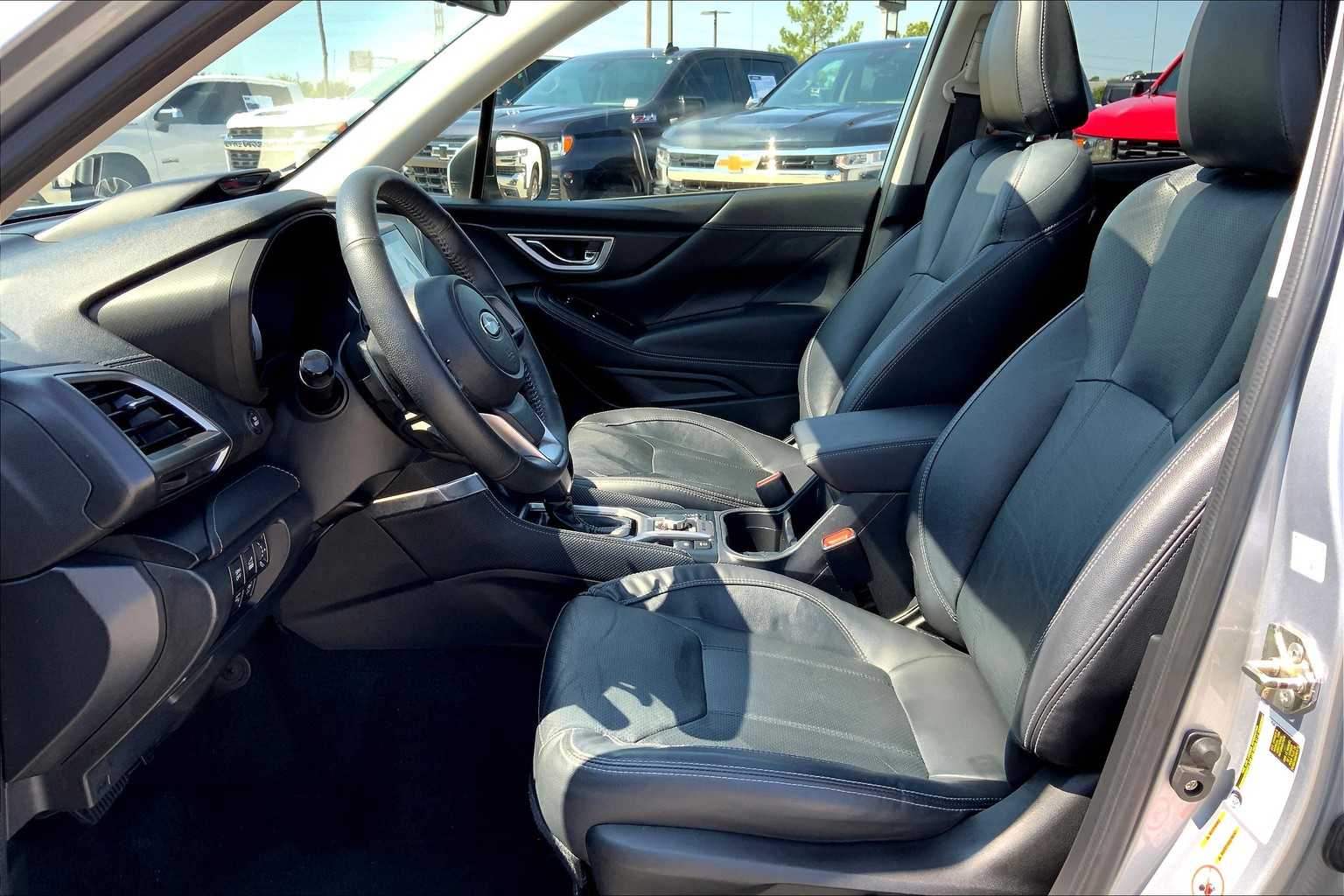 2019 Subaru Forester Touring photo 14