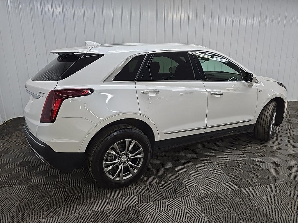 2023 Cadillac XT5 Premium Luxury photo 2