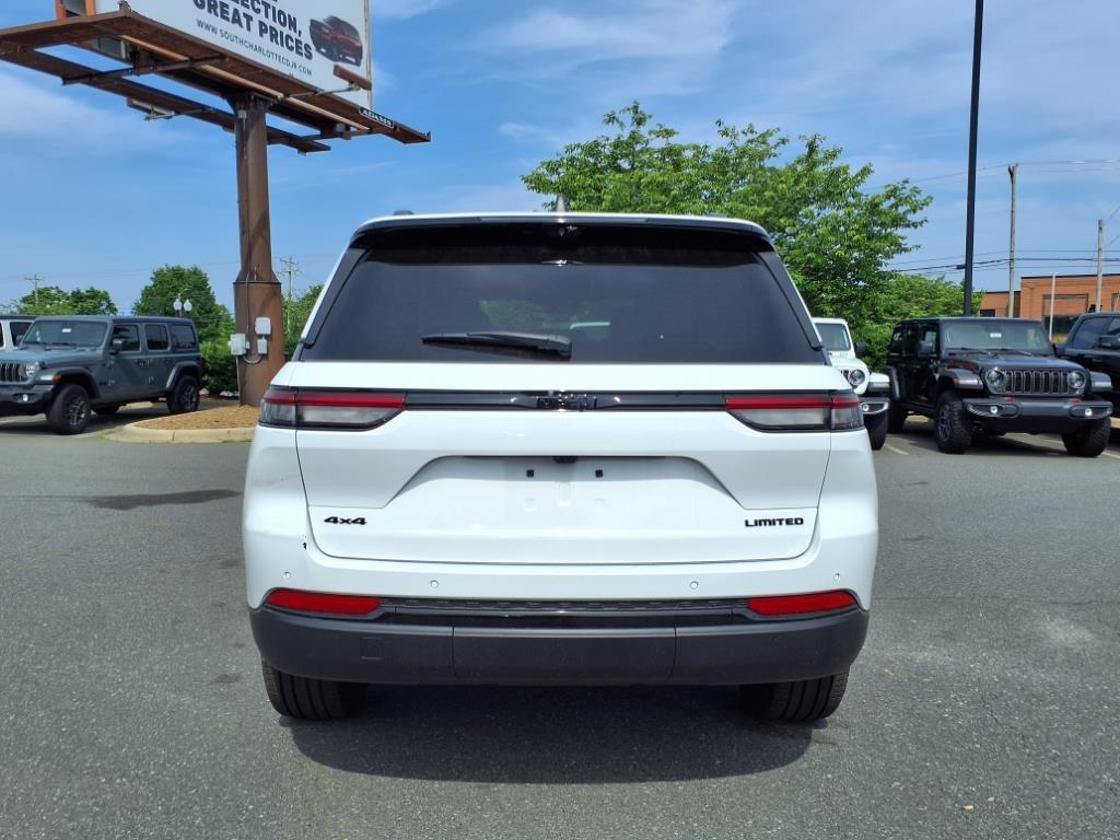 2025 Jeep Grand Cherokee Limited photo 12