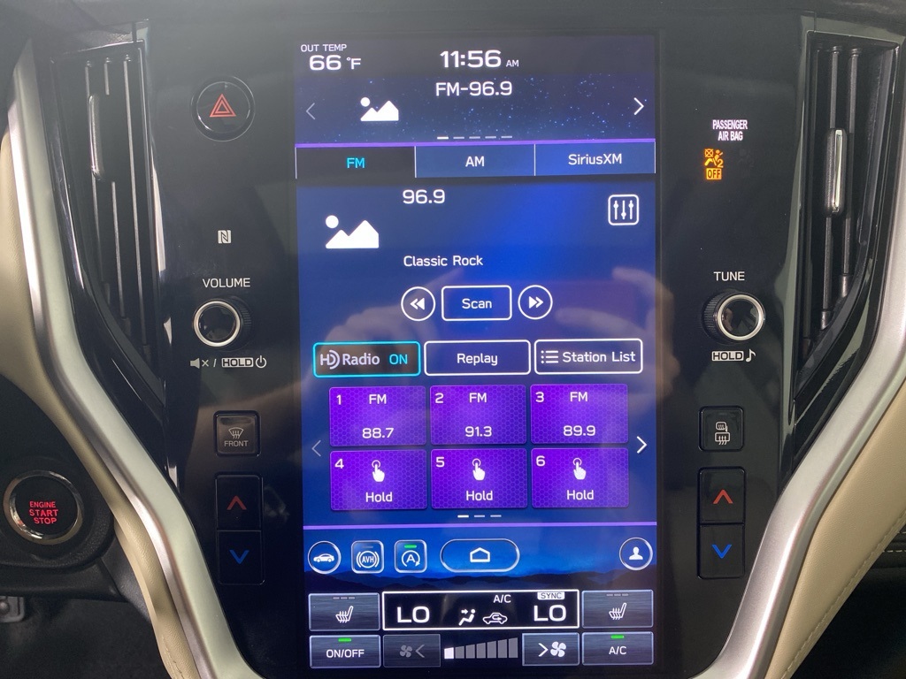 2022 Subaru Outback Limited photo 17