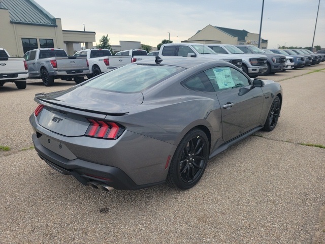 2025 Ford Mustang GT photo 14