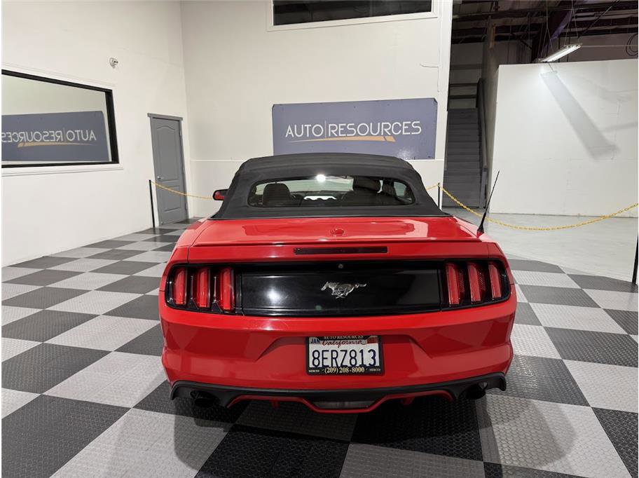 2017 Ford Mustang EcoBoost Premium photo 7
