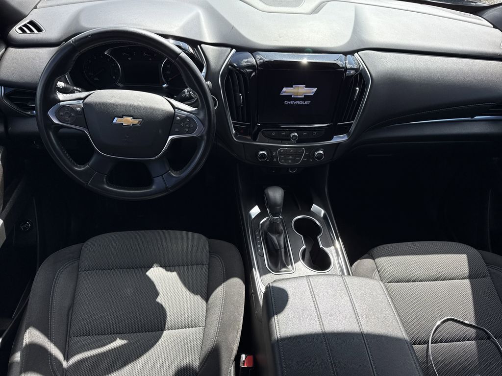 2022 Chevrolet Traverse 1LT photo 12