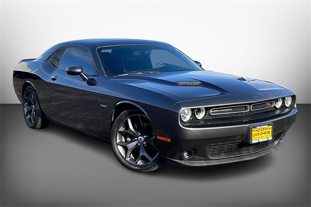 2018 Dodge Challenger R/T Plus's photo