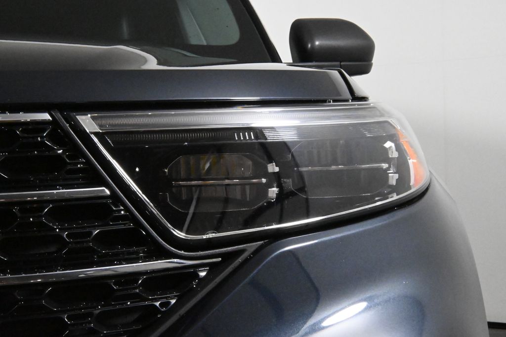 2023 Ford Explorer XLT photo 10