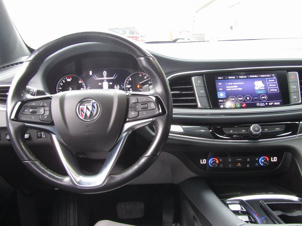 2024 Buick Enclave Premium photo 2