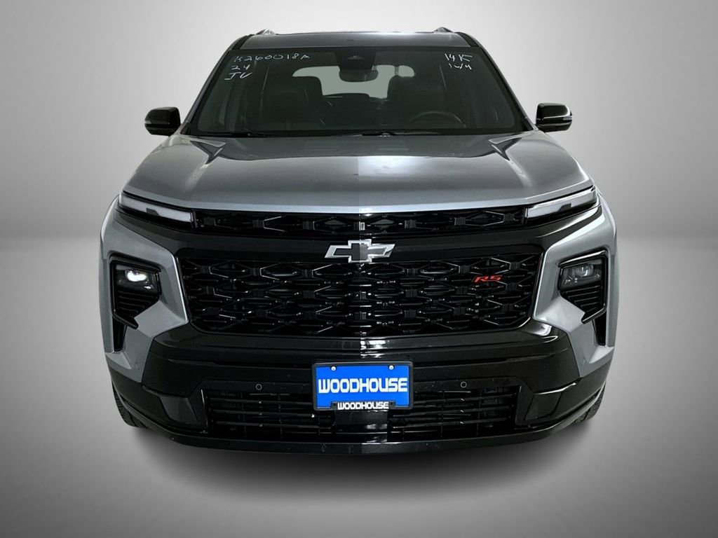 2024 Chevrolet Traverse RS photo 2