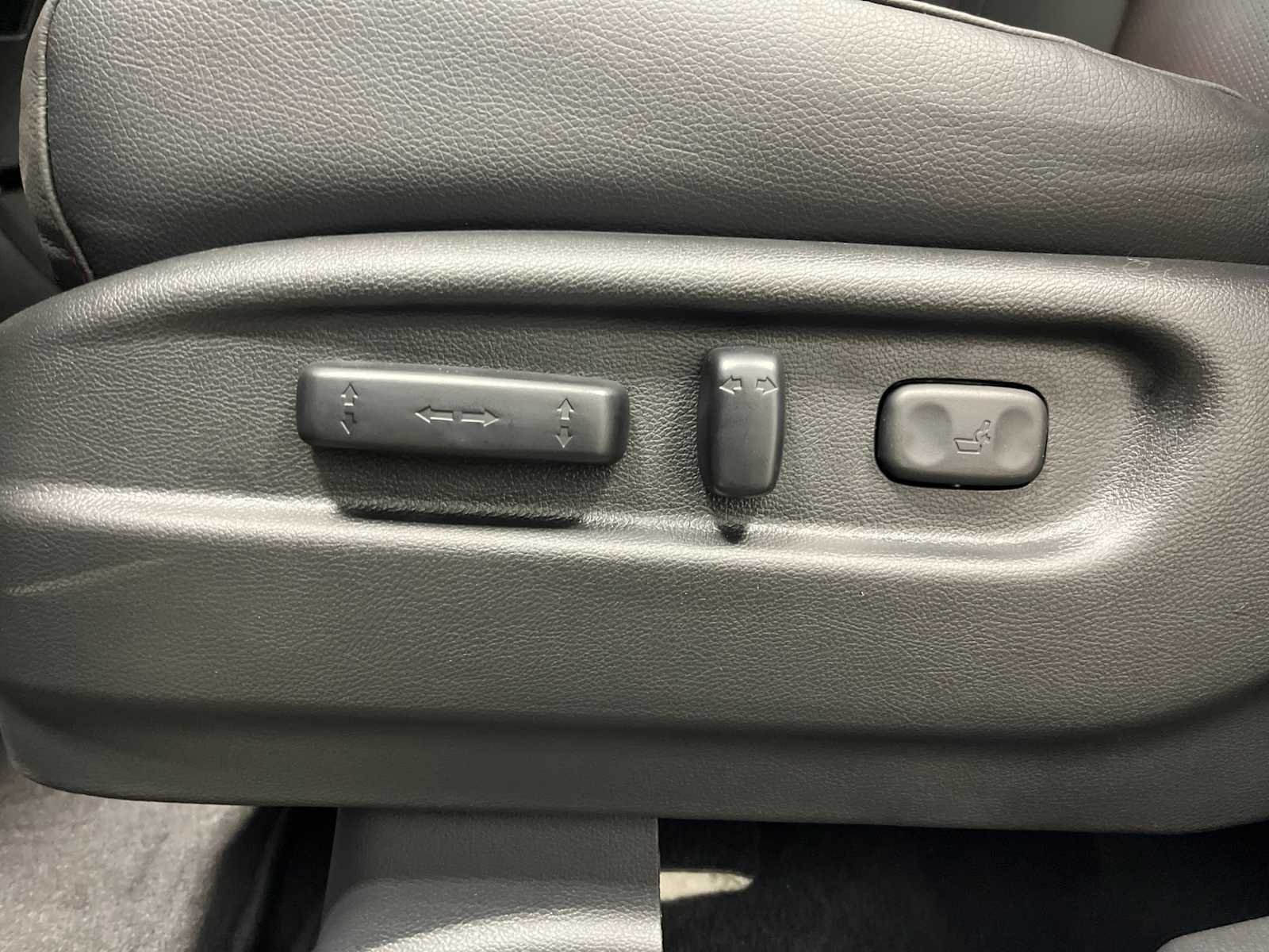 2025 Honda Ridgeline Black Edition photo 16