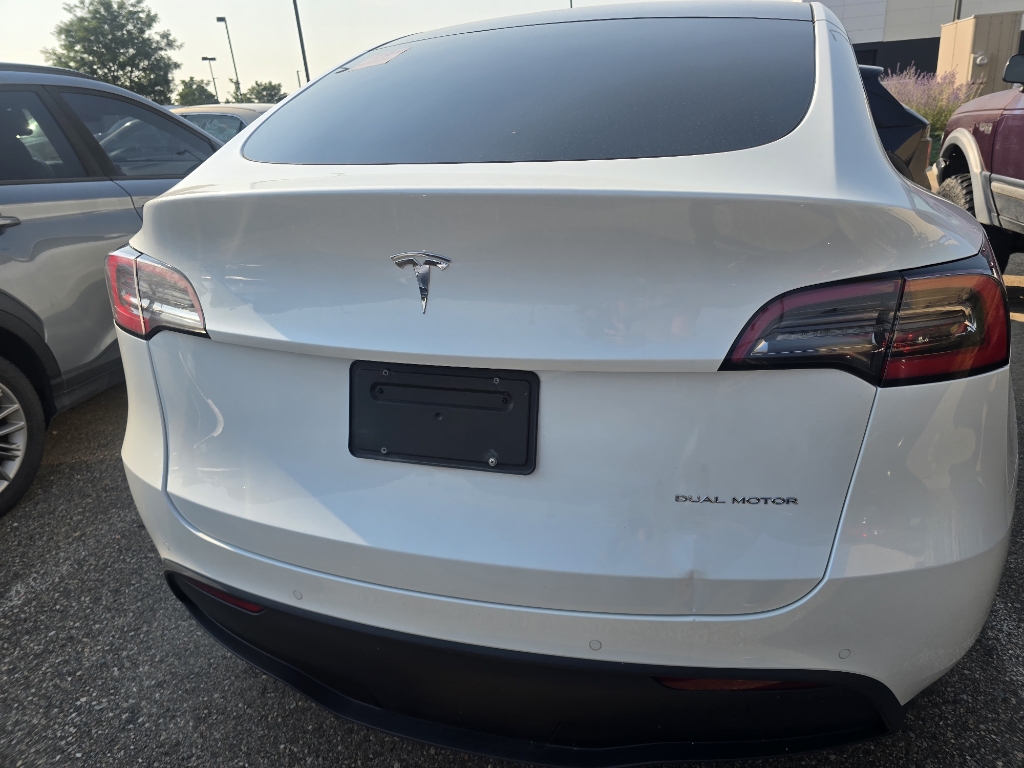 2021 Tesla Model Y Long Range photo 3