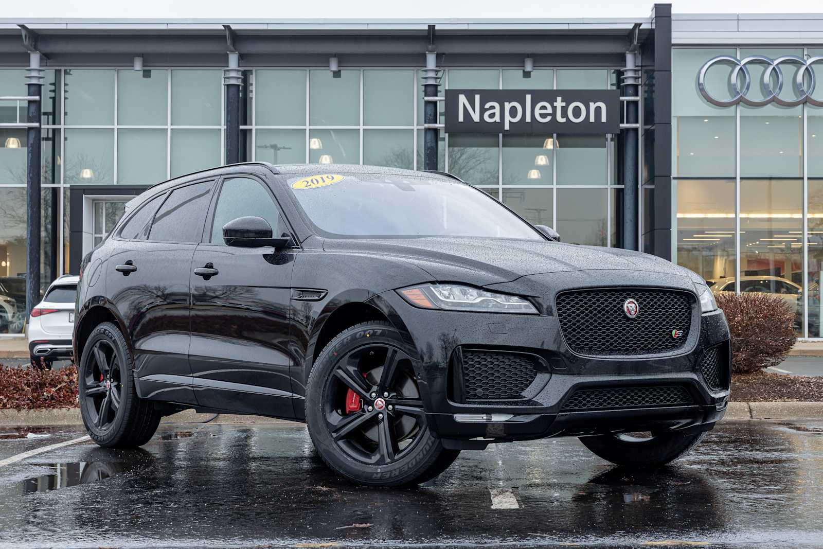 2019 Jaguar F-Pace S's photo