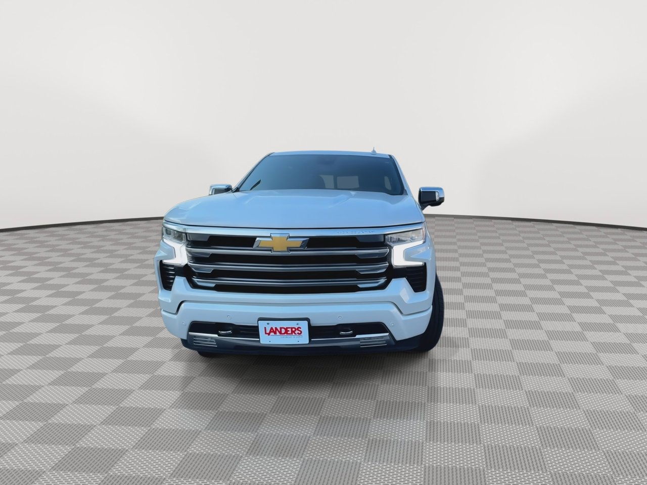 2024 Chevrolet Silverado 1500 High Country photo 3