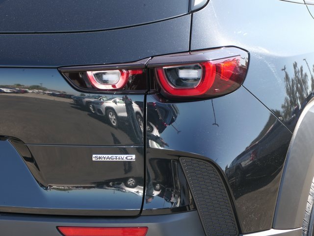 2024 Mazda CX-50 Premium photo 4