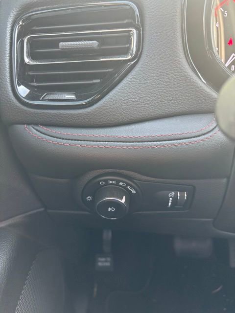 2022 Dodge Durango R/T photo 18