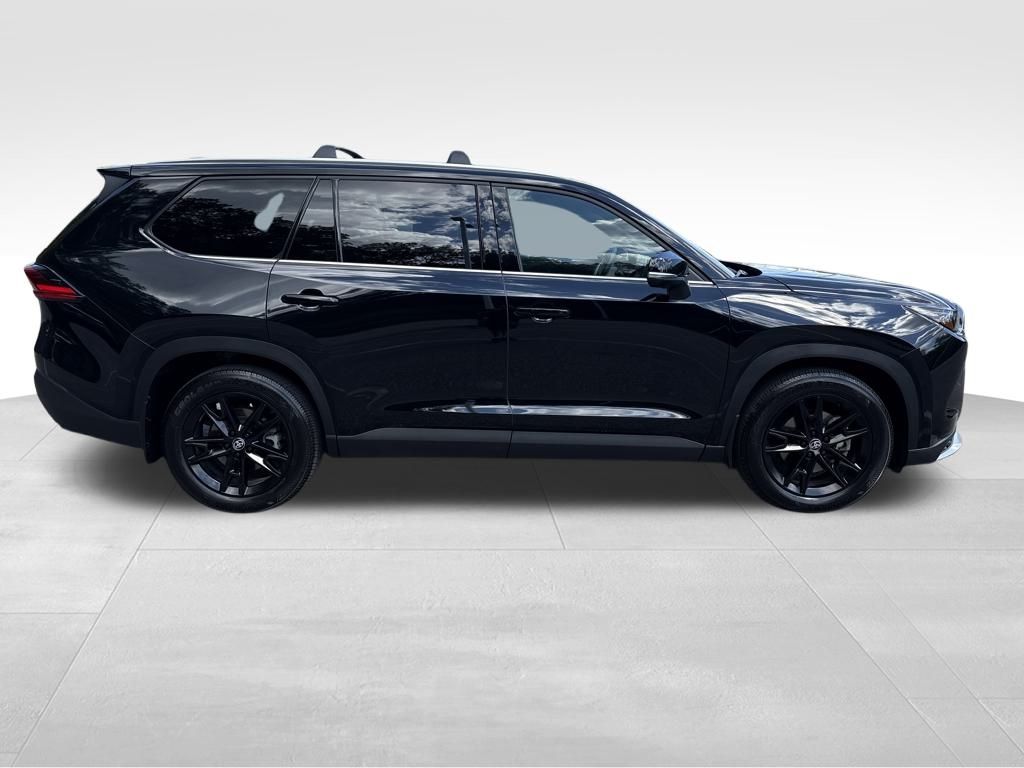 2024 Toyota Highlander Hybrid Platinum photo 4