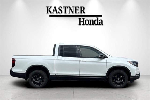 2026 Honda Ridgeline Black Edition photo 2