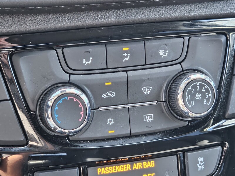 2022 Buick Encore Preferred photo 18