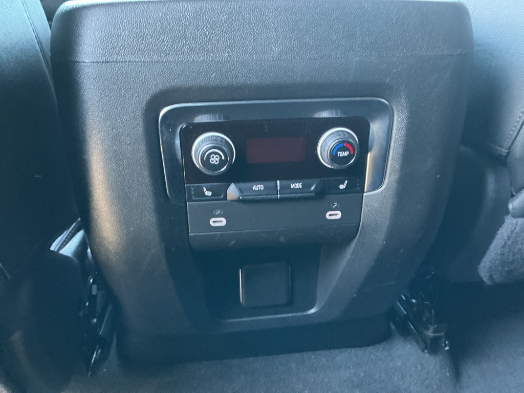 2022 Chevrolet Tahoe Z71 photo 17