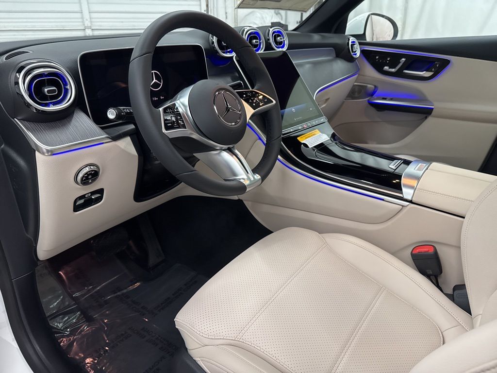2026 Mercedes Benz GLC 300 photo 12