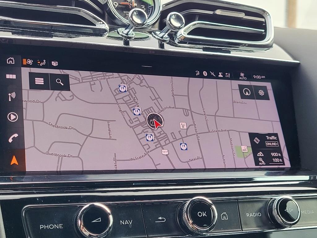2021 Bentley Bentayga V8 photo 11