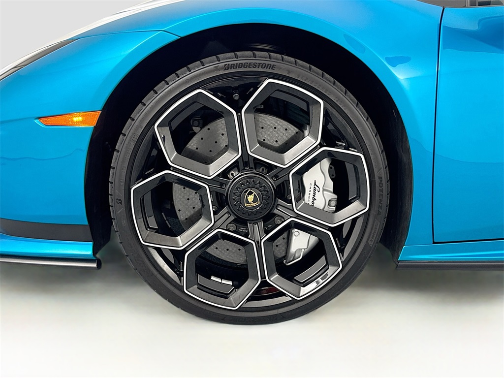 2023 Lamborghini Huracan Tecnica Base photo 28