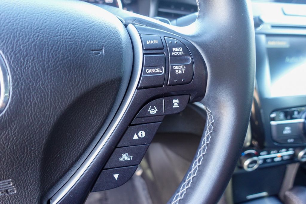2017 Acura ILX Technology Plus A-Spec photo 13