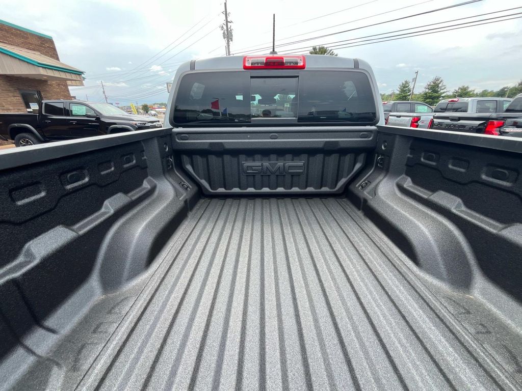 2026 Gmc Canyon Denali photo 10