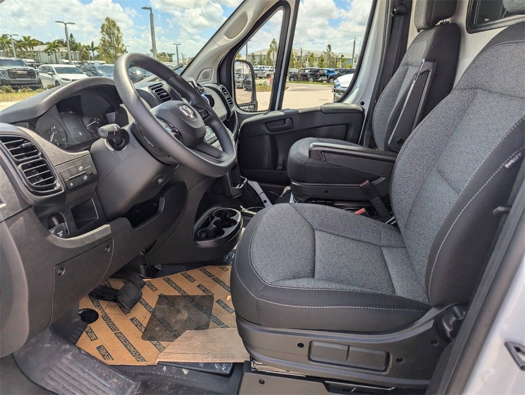 2025 Ram ProMaster 3500 photo 12
