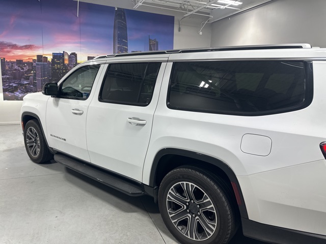 2023 Jeep Wagoneer L Series II photo 5