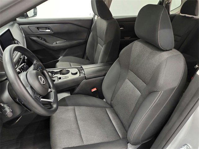 2024 Nissan Rogue SV photo 17