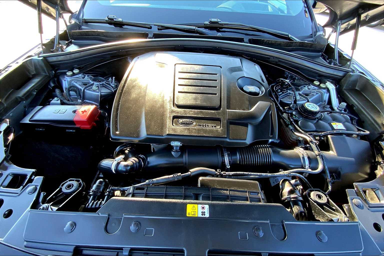 2020 Land Rover Range Rover Velar R-Dynamic S photo 29