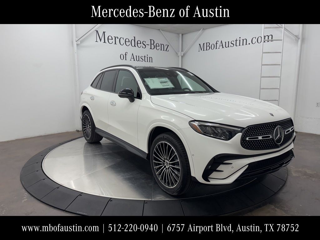 2025 Mercedes-Benz GLC Base's photo