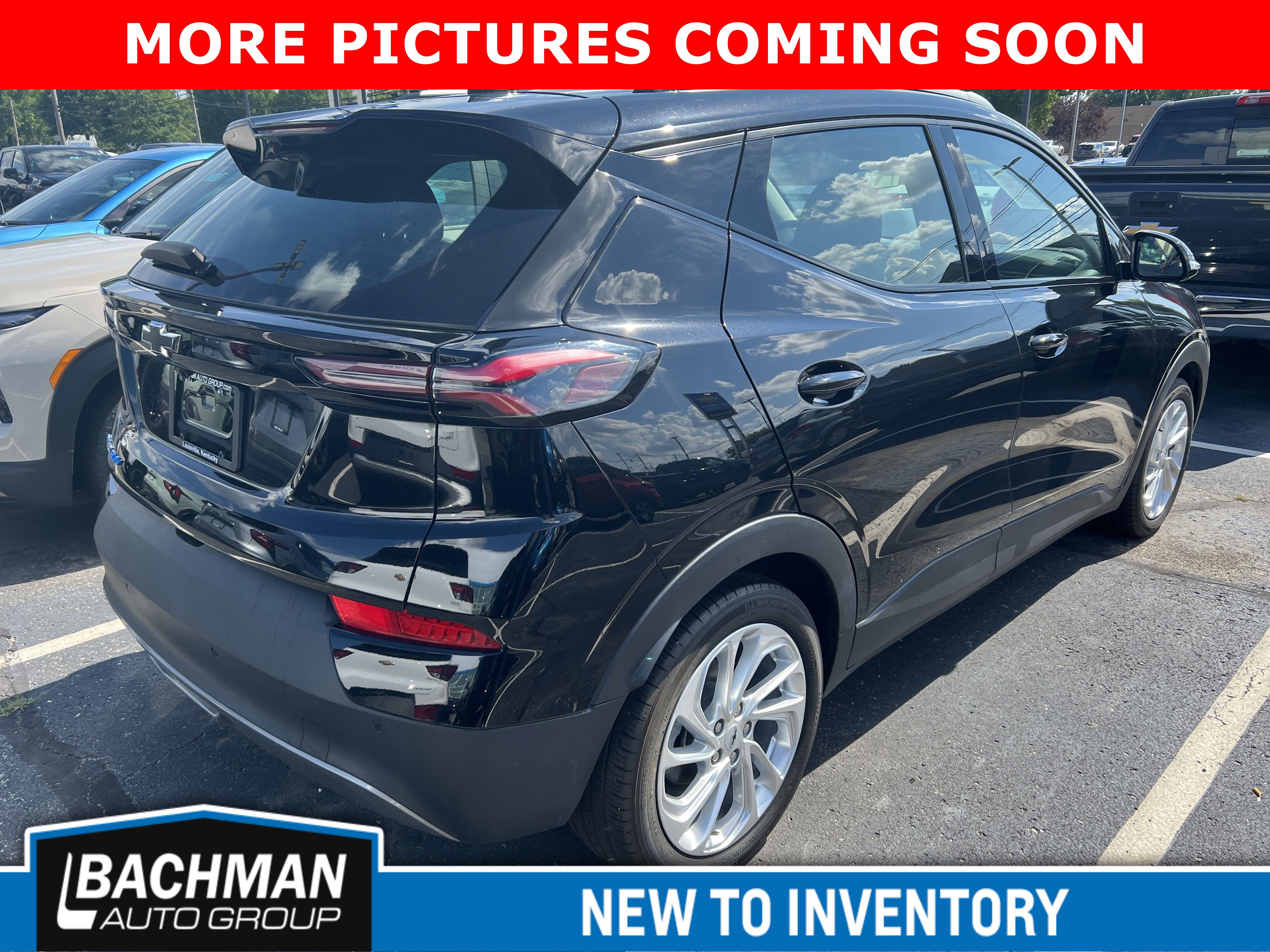 Used 2022 Chevrolet Bolt EUV LT with VIN 1G1FY6S01N4105769 for sale in Jeffersontown, KY
