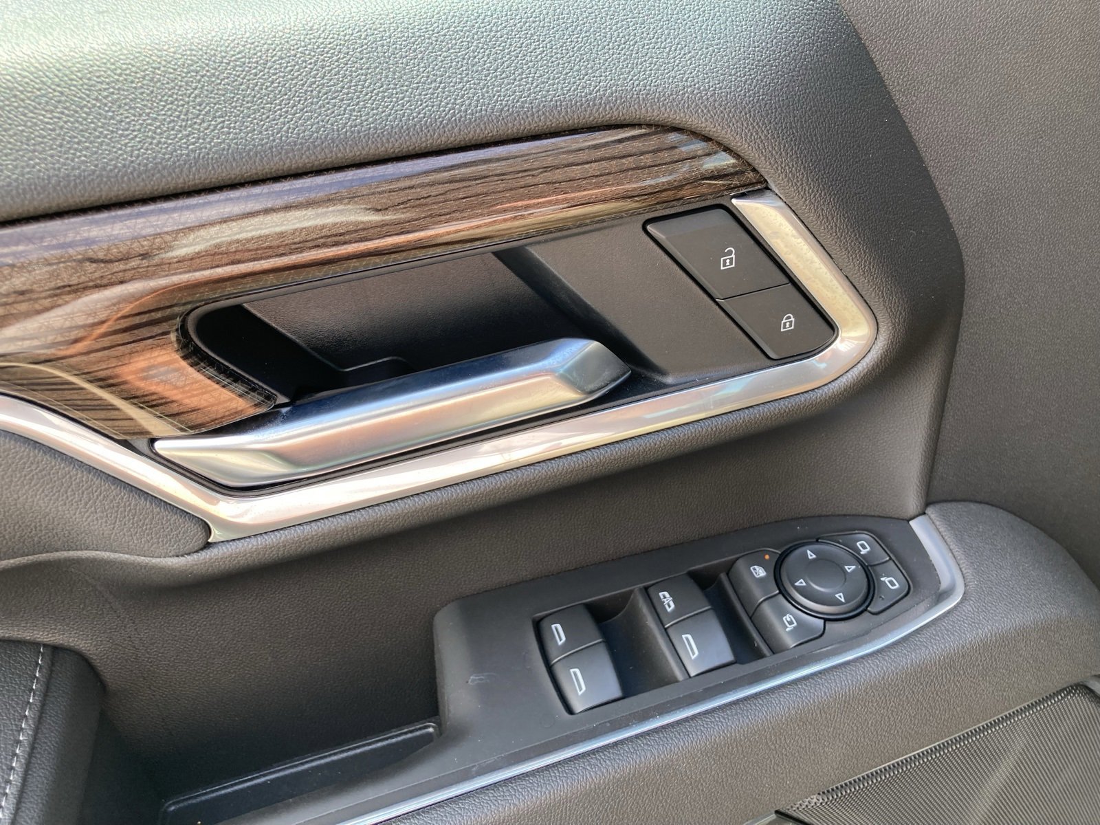 2025 Chevrolet Silverado 2500HD LT photo 14