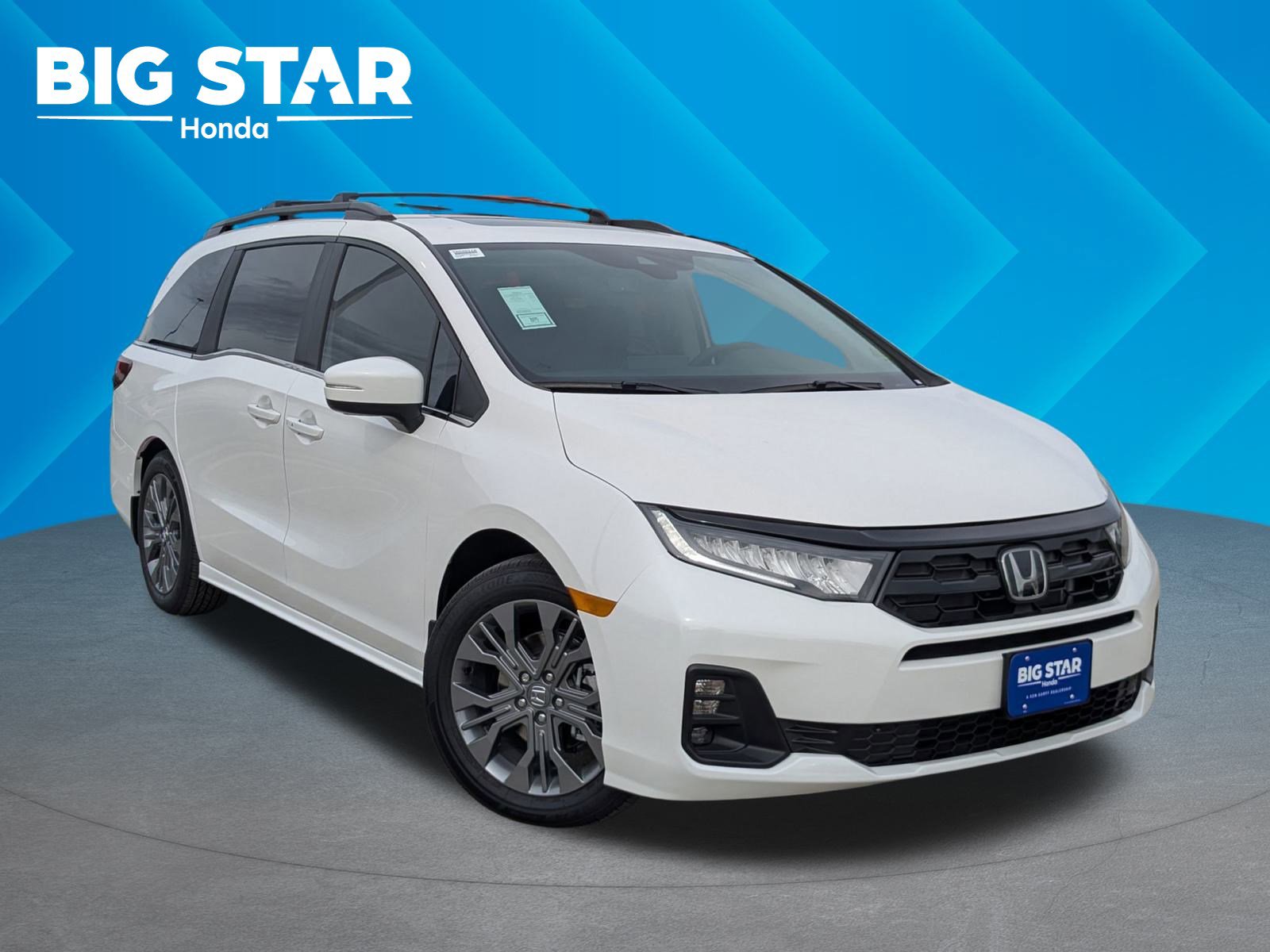 2026 Honda Odyssey Touring's photo