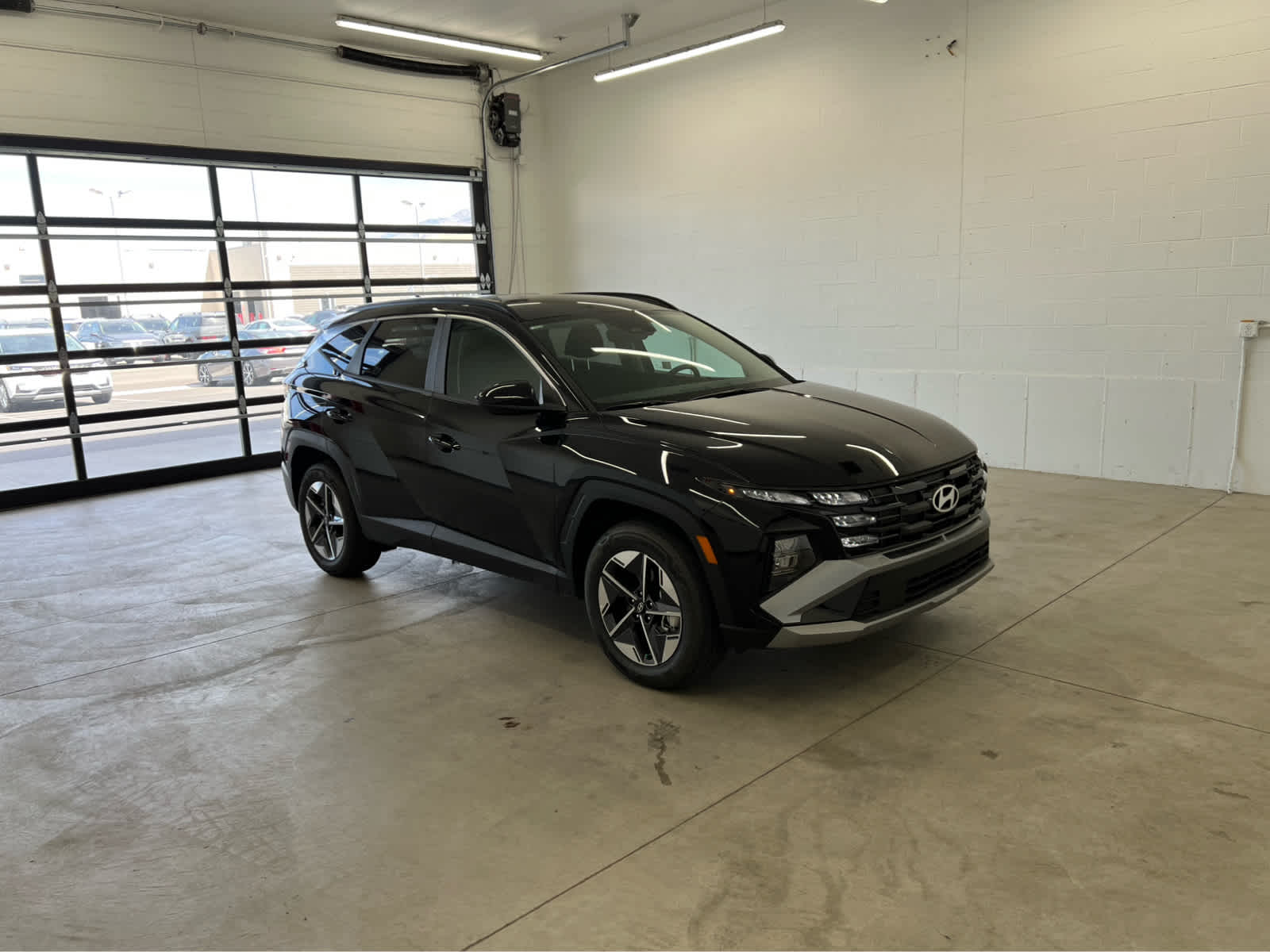 2025 Hyundai Tucson SEL photo 2