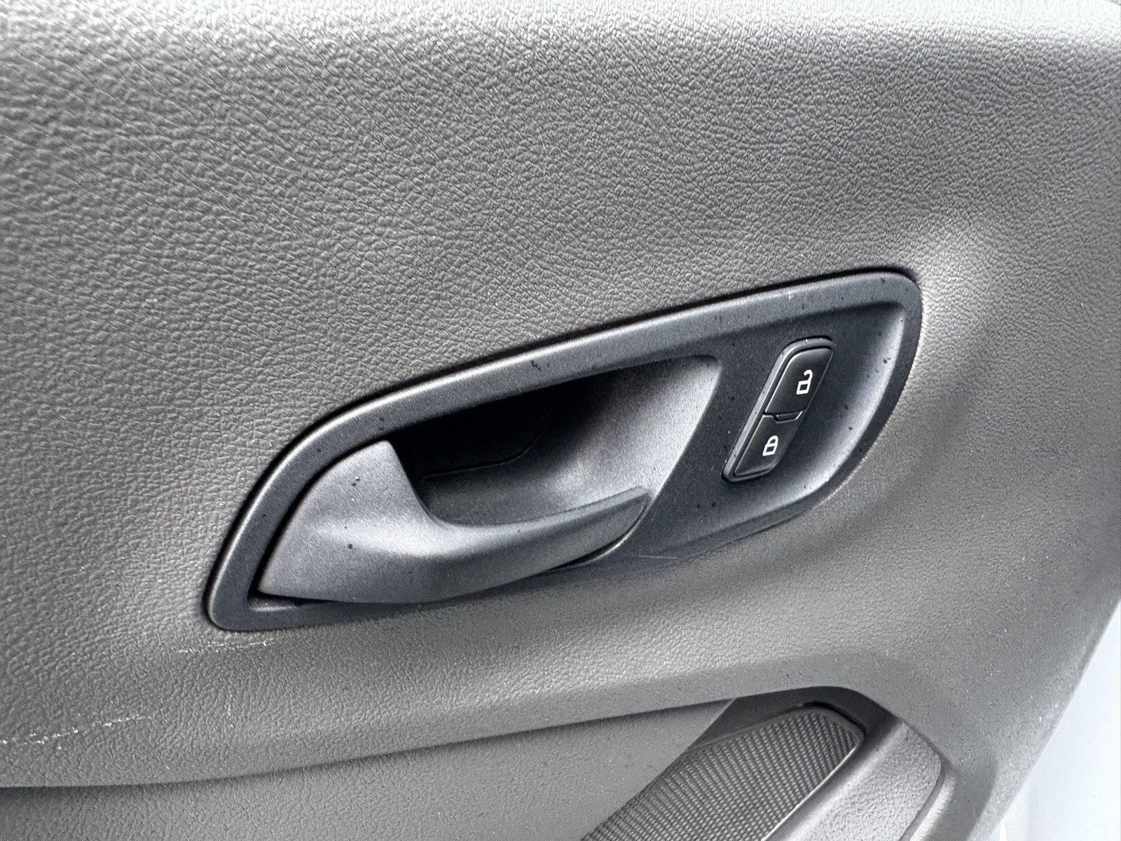 2020 Ford Transit photo 28