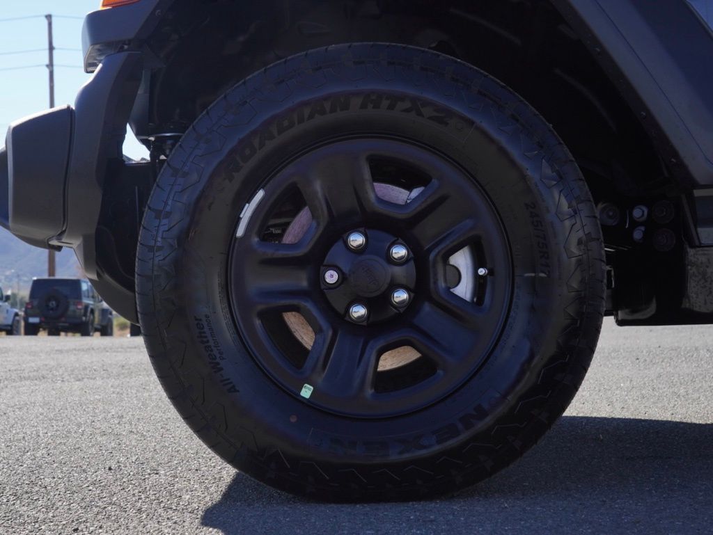 New 2026 Anvil Clear-Coat Exterior Paint Jeep 4-Door Sport S image 10