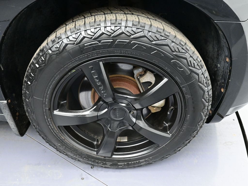 2008 Dodge Charger R/T photo 31