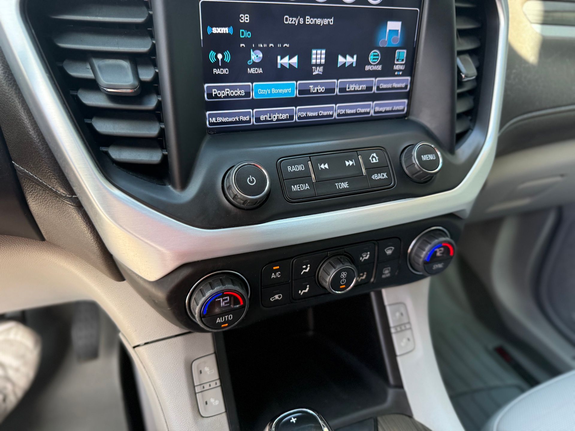 2018 Gmc Acadia SLT photo 10
