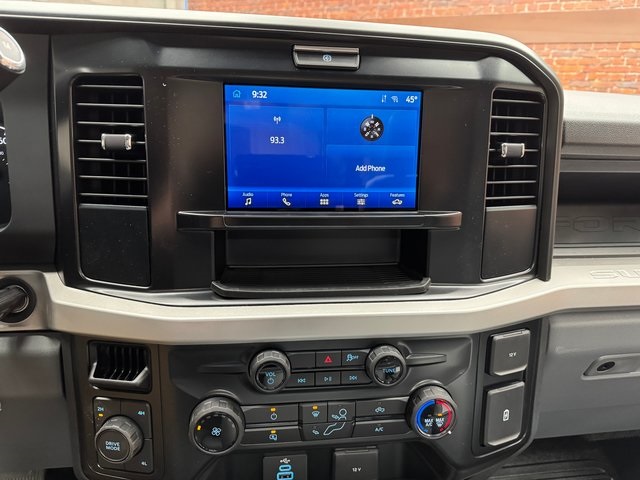2025 Ford F-600 photo 17