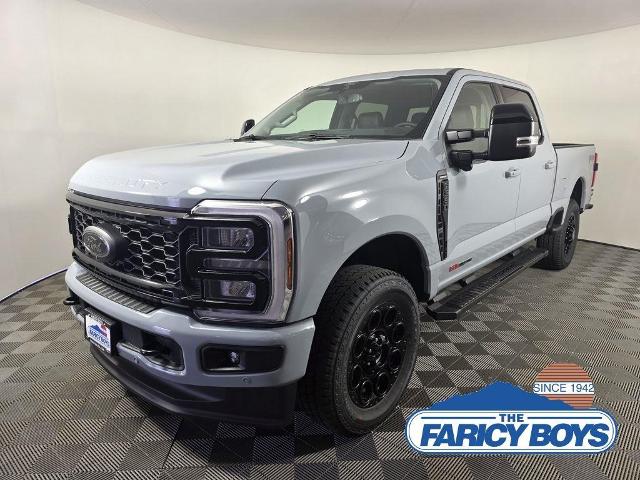 2025 Ford F-350 Super Duty Lariat's photo